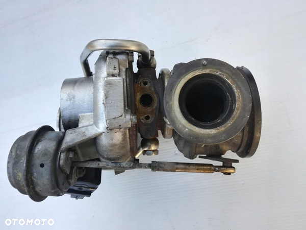 BMW F01 F07 F10 turbosprężarka lewa N63 4.4 V8 - 1