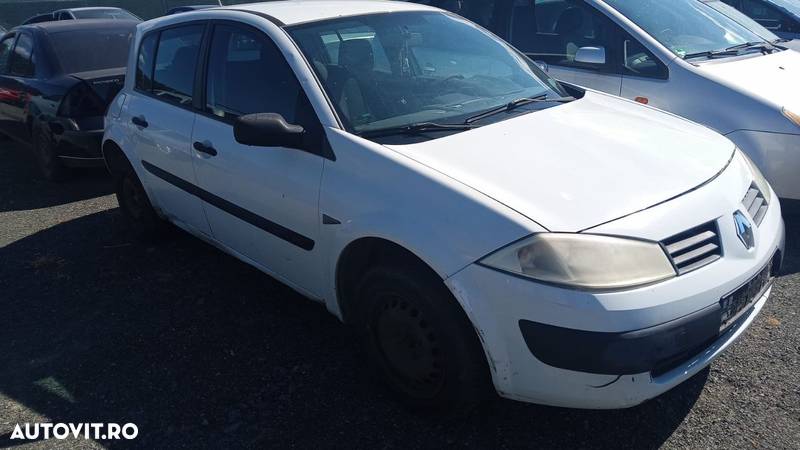 Dezmembrez Renault Megane 2 1.5 DCI K9K Euro 3 2003 - 3