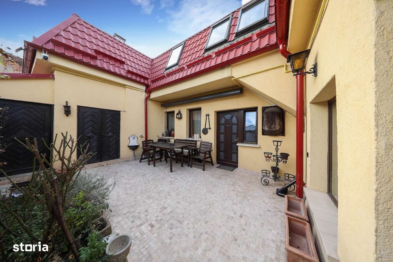 Casă deosebită de vânzare în centrul Brașovului - Imagine principală: 2/20