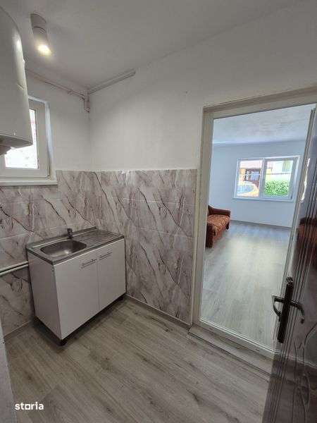 Vand garsoniera ISR - Imagine principală: 4/6