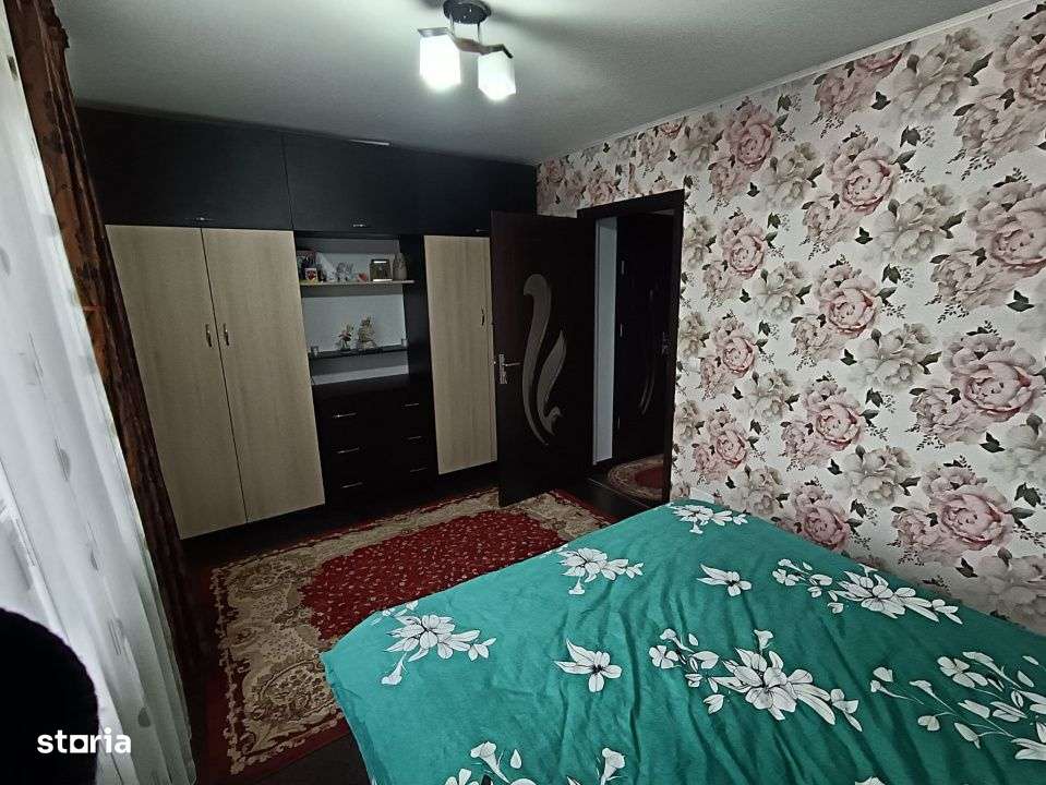 APARTAMENT 2 CAMERE, MOBILAT SI UTILAT, ET.3/4, PODU ROS, RENOVAT RECE-6