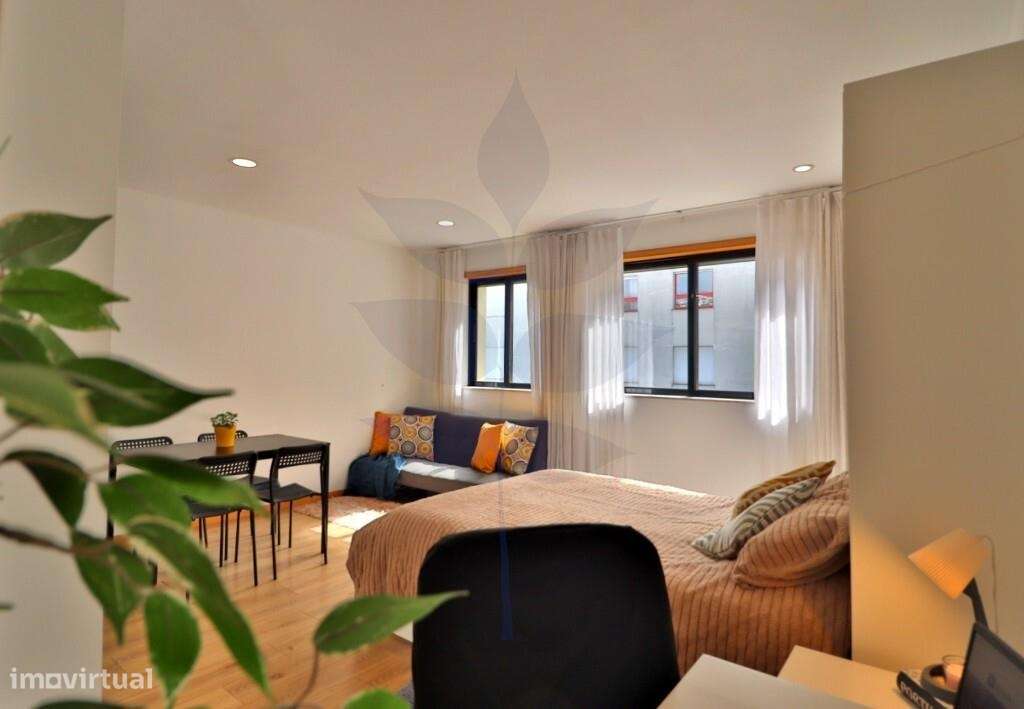 Apartamento T0 com terraço – mobilado e equipado | Braga-26