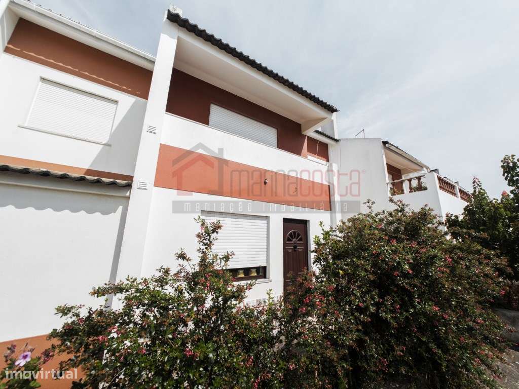 Moradia T4 com Garagem em Peniche-22
