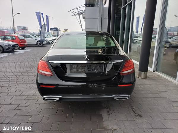 Mercedes-Benz E 220 d 4MATIC Aut. - 5