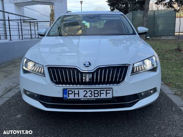 Skoda Superb Combi 2.0 TDI DSG Sportline - 3