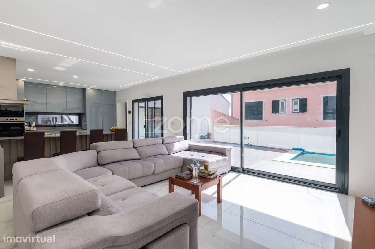 Moradia T3 Famões-11