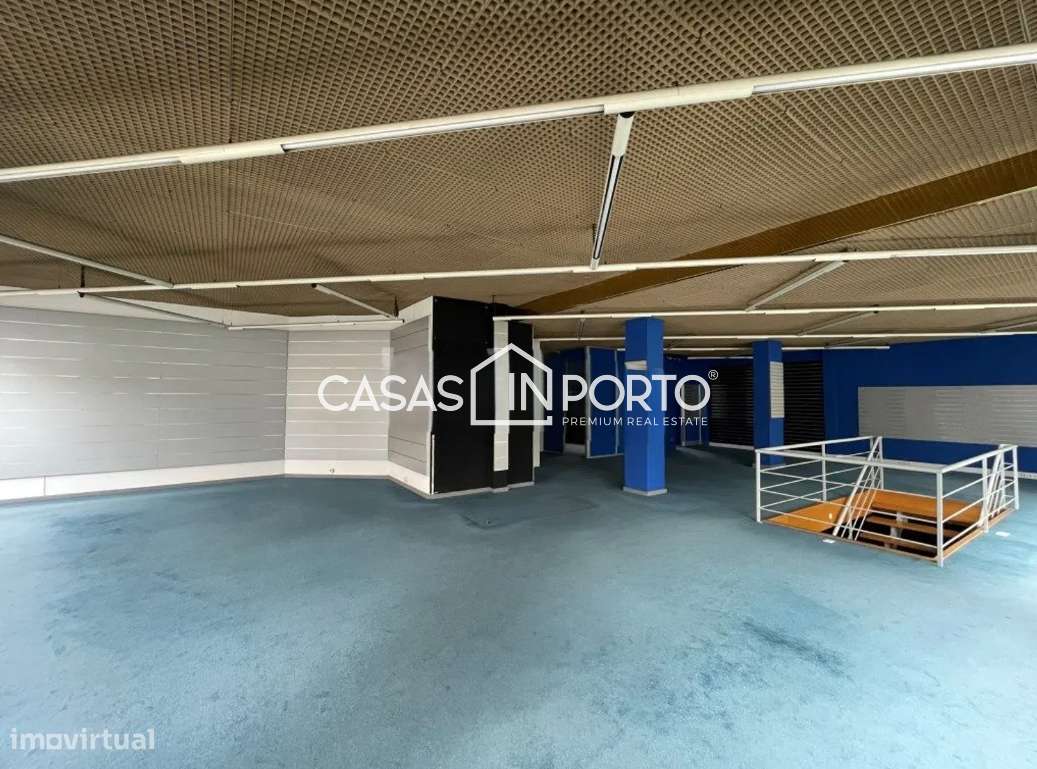 Loja junto ao  Metro Marquês - Grande imagem: 4/12