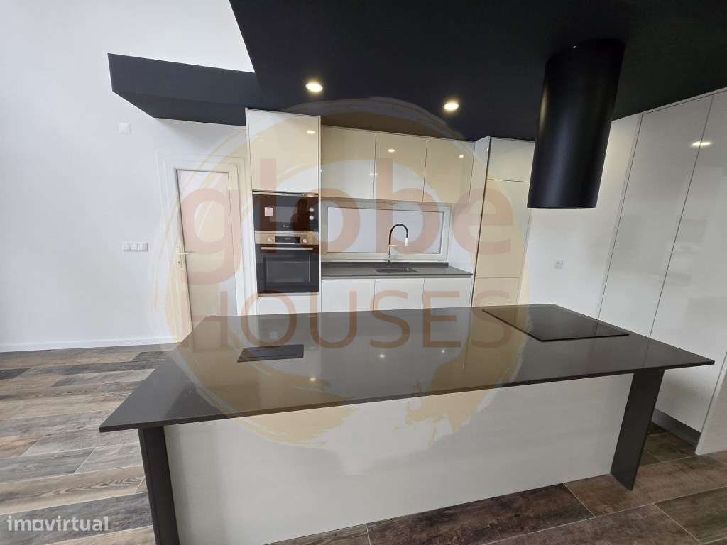 Moradia T3+1 com Piscina e Garagem - Lagoa de Albufeira-17