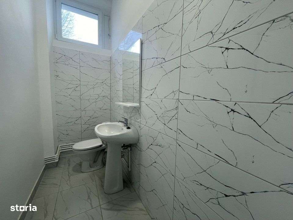 Inchiriere spatiu modern locatie strategica in Rovinari, str. Muncii - Imagine principală: 5/6