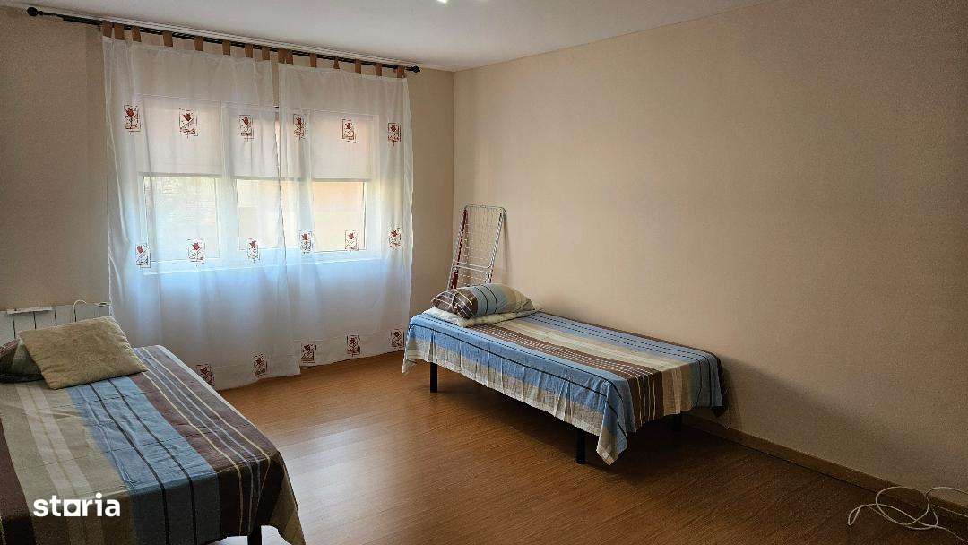 Apartament 2 camere decomandat 52 mp, central-Cetate-8