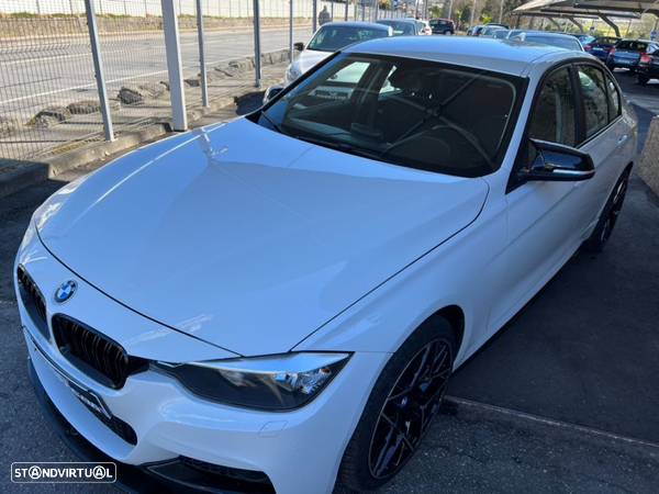 BMW 318 d Line Sport - 11