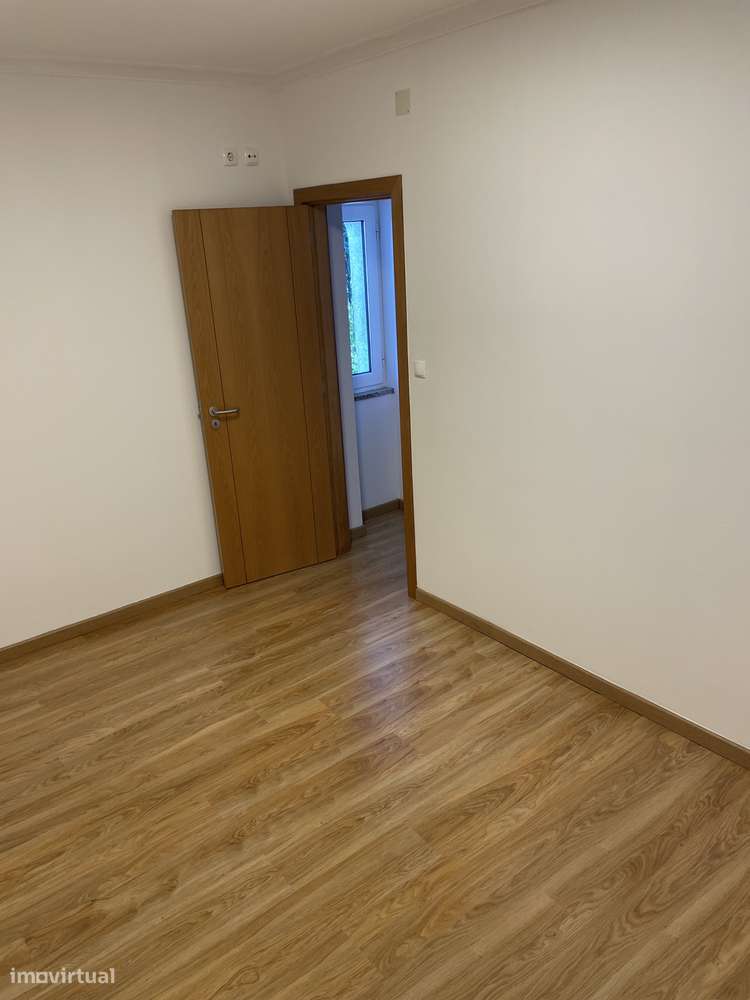 Arrendamento Moradia em Banda Covilhã e Canhoso - Grande imagem: 4/11