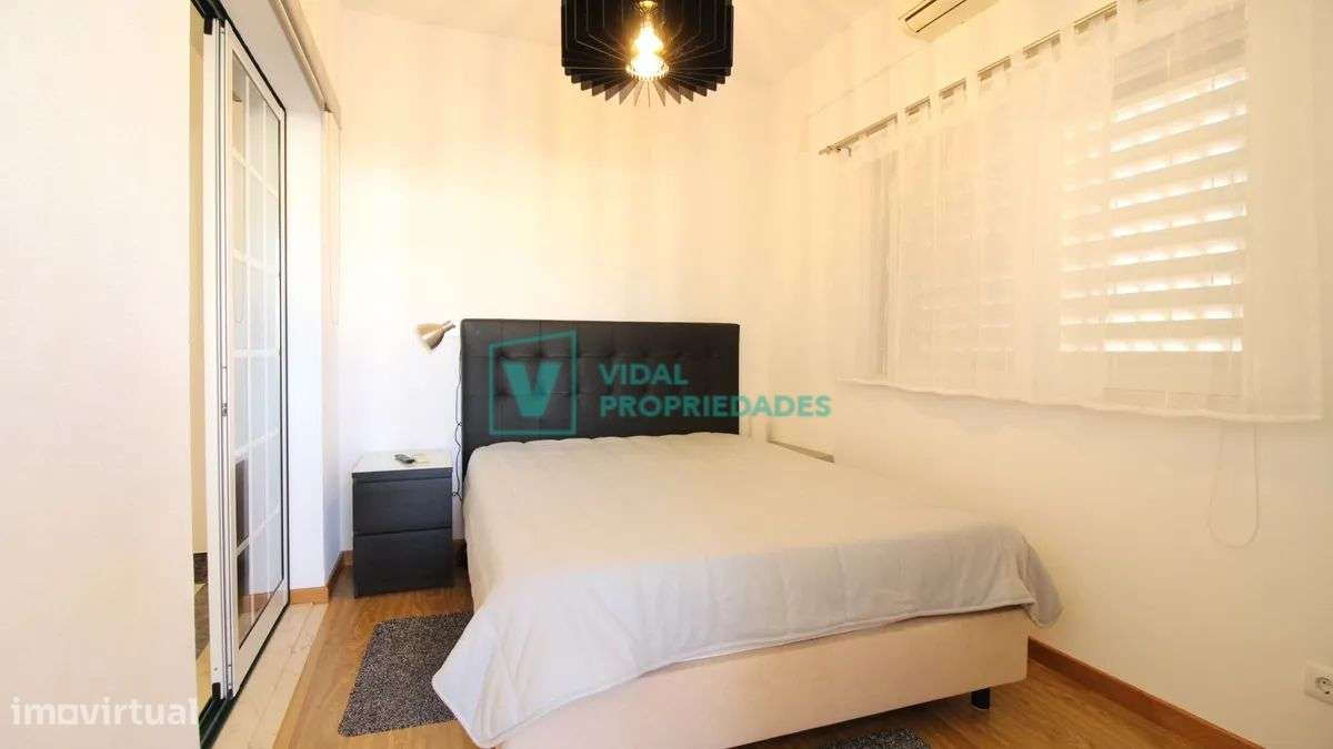 Moradia T7 com piscina e garagem em Loulé-6