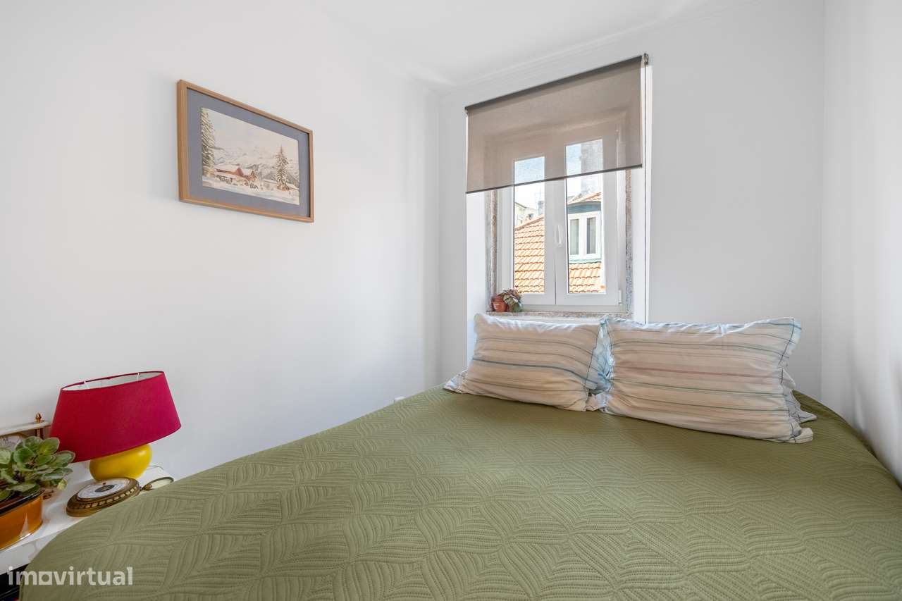 Charmoso T1 Renovado por Arquitetos no Coração do Bairro Alto!-22