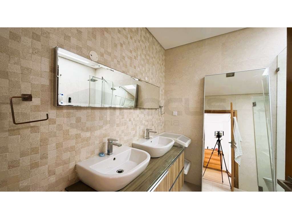 Moderna Moradia T4 - Aveiro-21