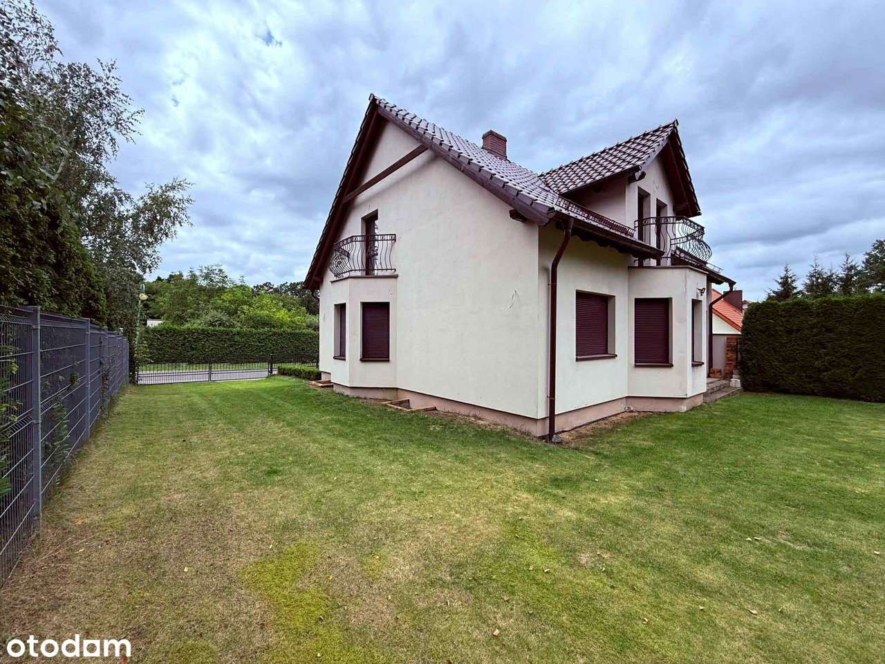 Piękny dom dla dużej rodziny-1