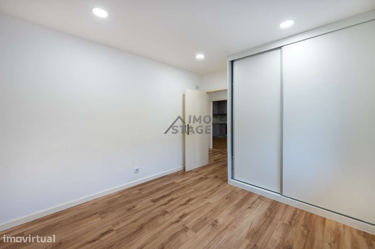 Moradia Bi-Familiar Renovada | Ermesinde – Santa Rita T1+1 e T2-24