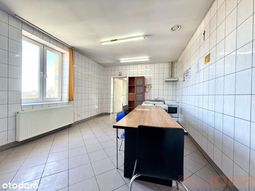 budynek 2 000 m² z pełnym zapleczem i mediami-6