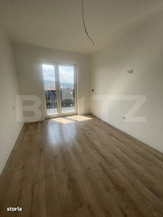 Apartament de vanzare, cu 3 camere, balcon mare, panorama superba, com - Imagine principală: 5/9