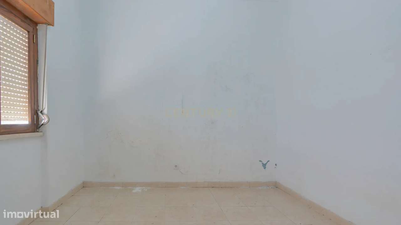Moradia Isolada com Terreno de 1041 m² – Um Mundo de Possibilidades!-20