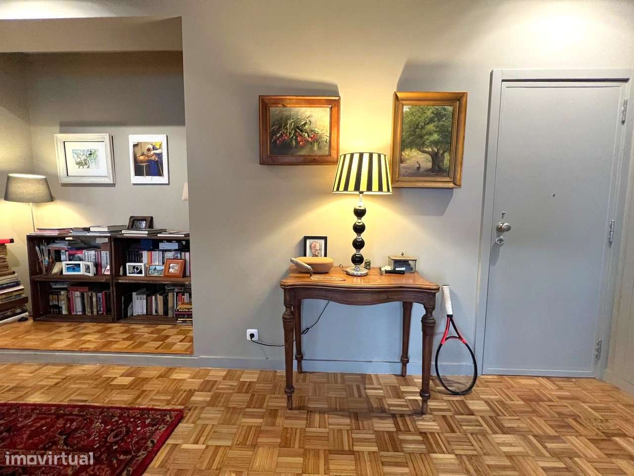 T2 c/ varanda e vista parcial mar na Foz - Grande imagem: 3/19