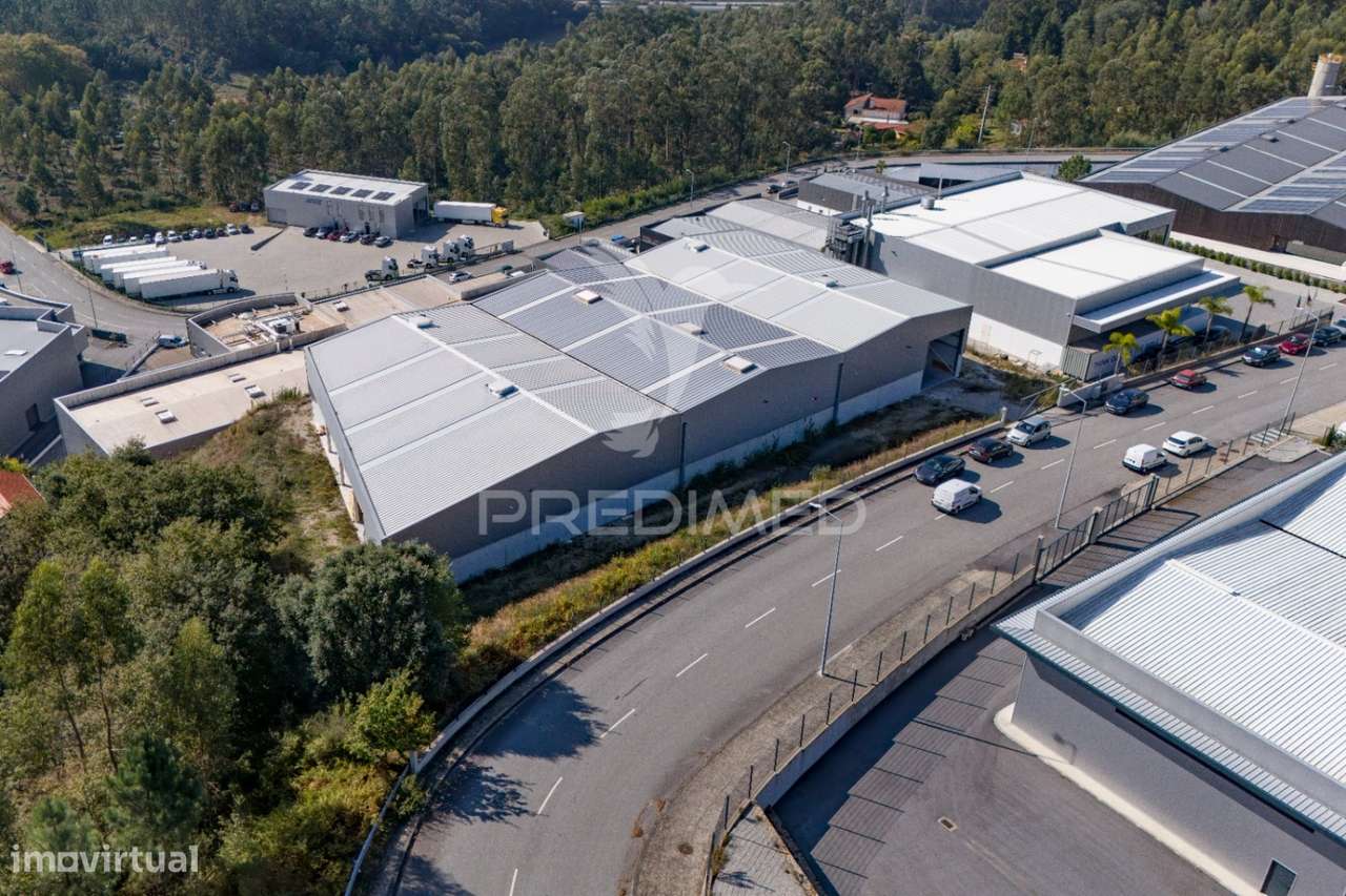 Pavilhão industrial com 2416m2. - Grande imagem: 5/33