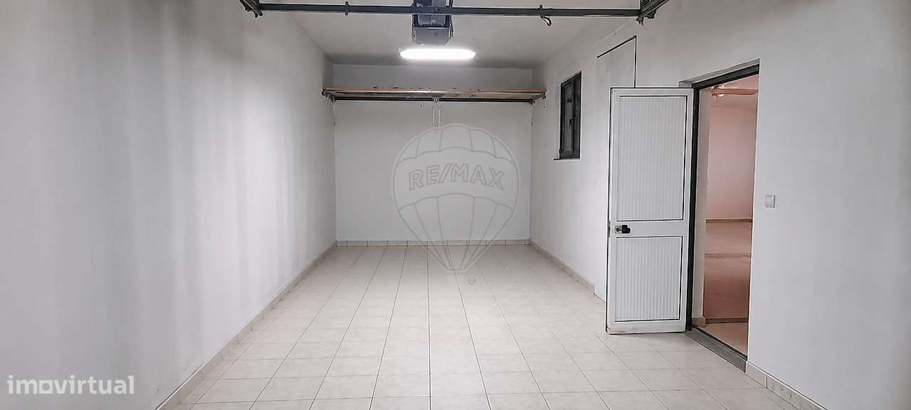 Moradia T5 para venda-43