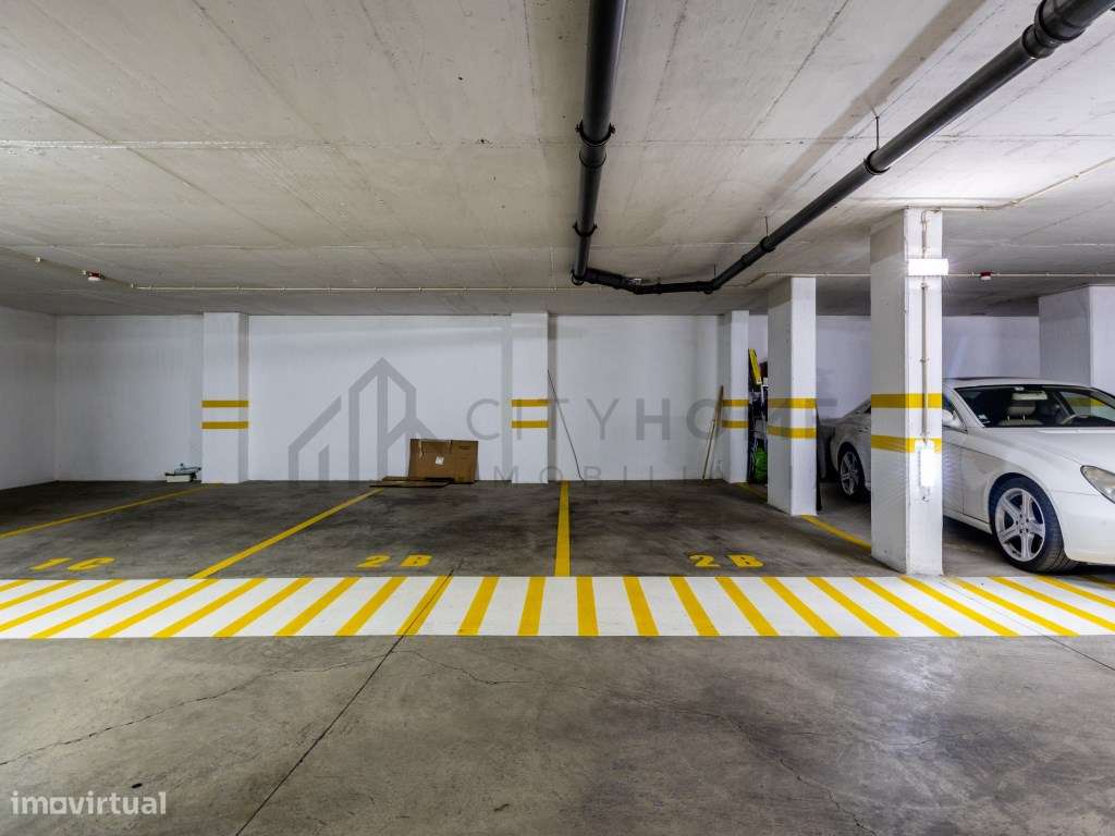Apartamento T1+1 com piscina, elevador e 2 lugares de estacionament...-27