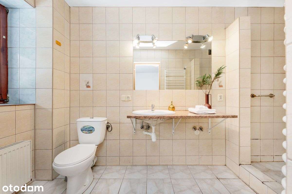 Dom jednorodzinny 138m, 6 pokoi z dużym tarasemm.-5