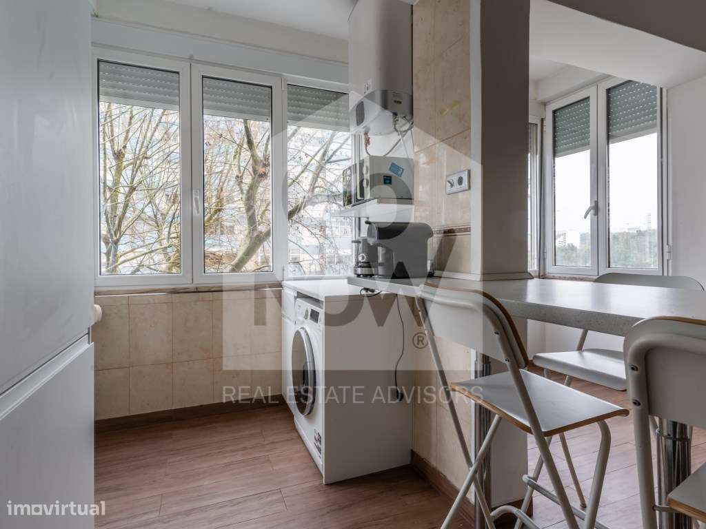 T3 Luminoso com Open Space - Lumiar (Rua Quinta das Lavadeiras)-12