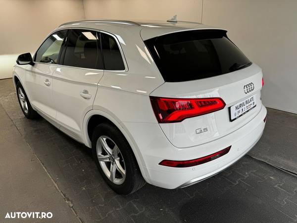 Audi Q5 2.0 40 TDI quattro S tronic Sport - 28