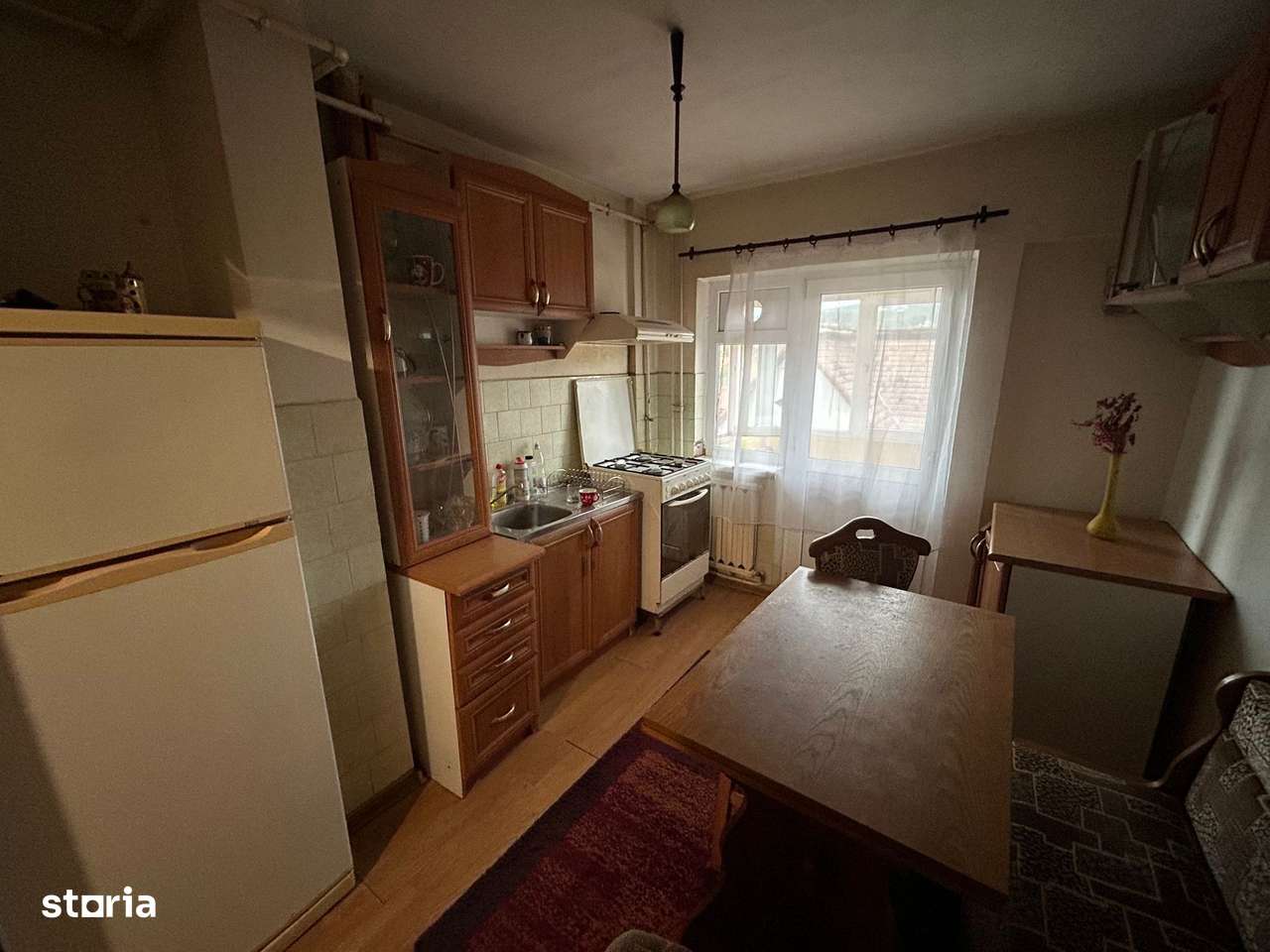 Apartament 3 camere, etaj 3 - zona Cetate-10