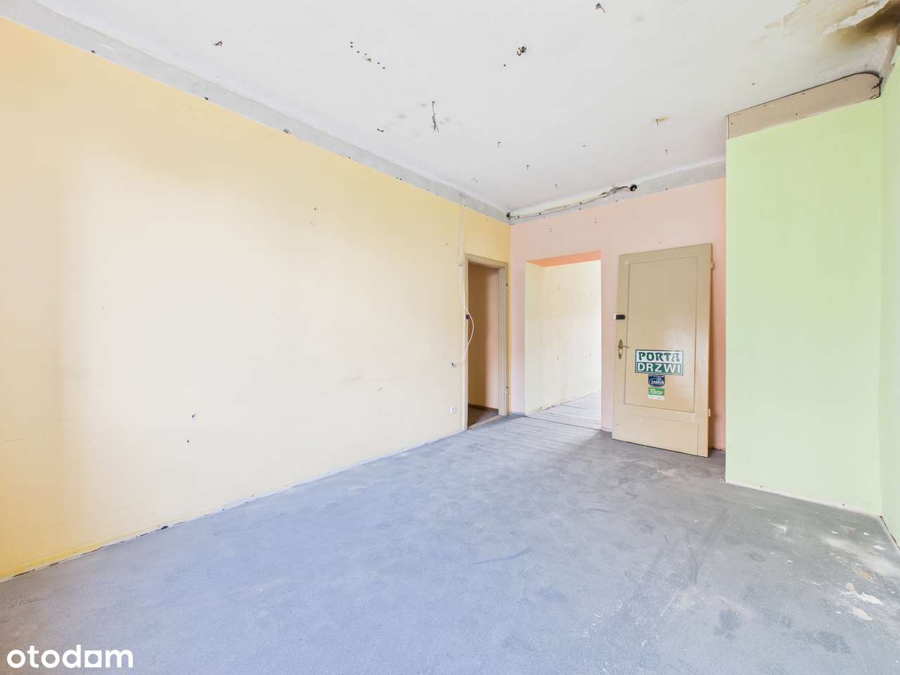 Lokal 21,5m Będzin Piłsudskiego 20 Super Lokalizacja w Ścisłym Centrum-7