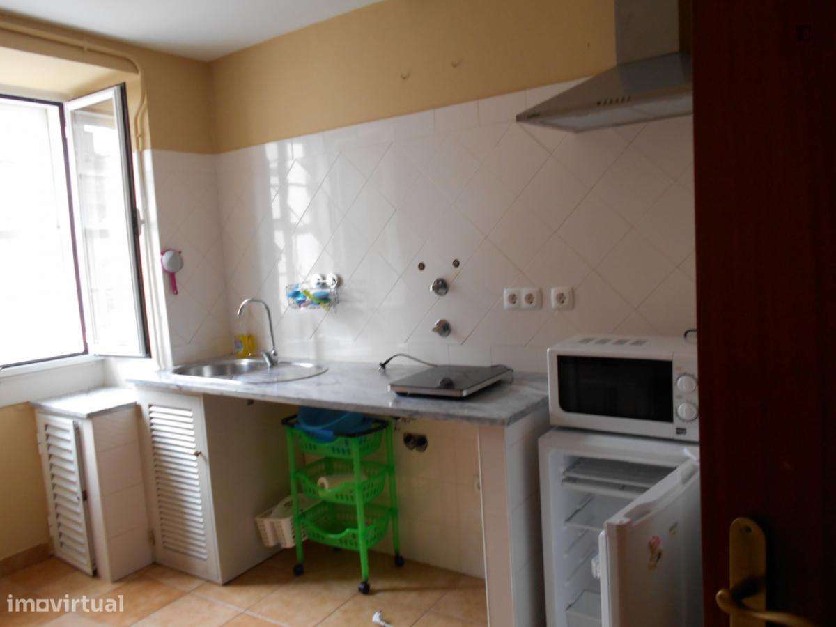 Estúdio - localizado em Baixa Coimbra - Grande imagem: 4/7