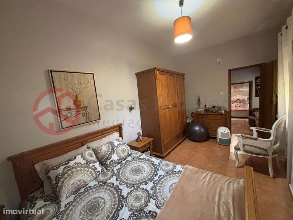 Moradia com dois apartamentos independentes no Laranjeiro, Almada-22