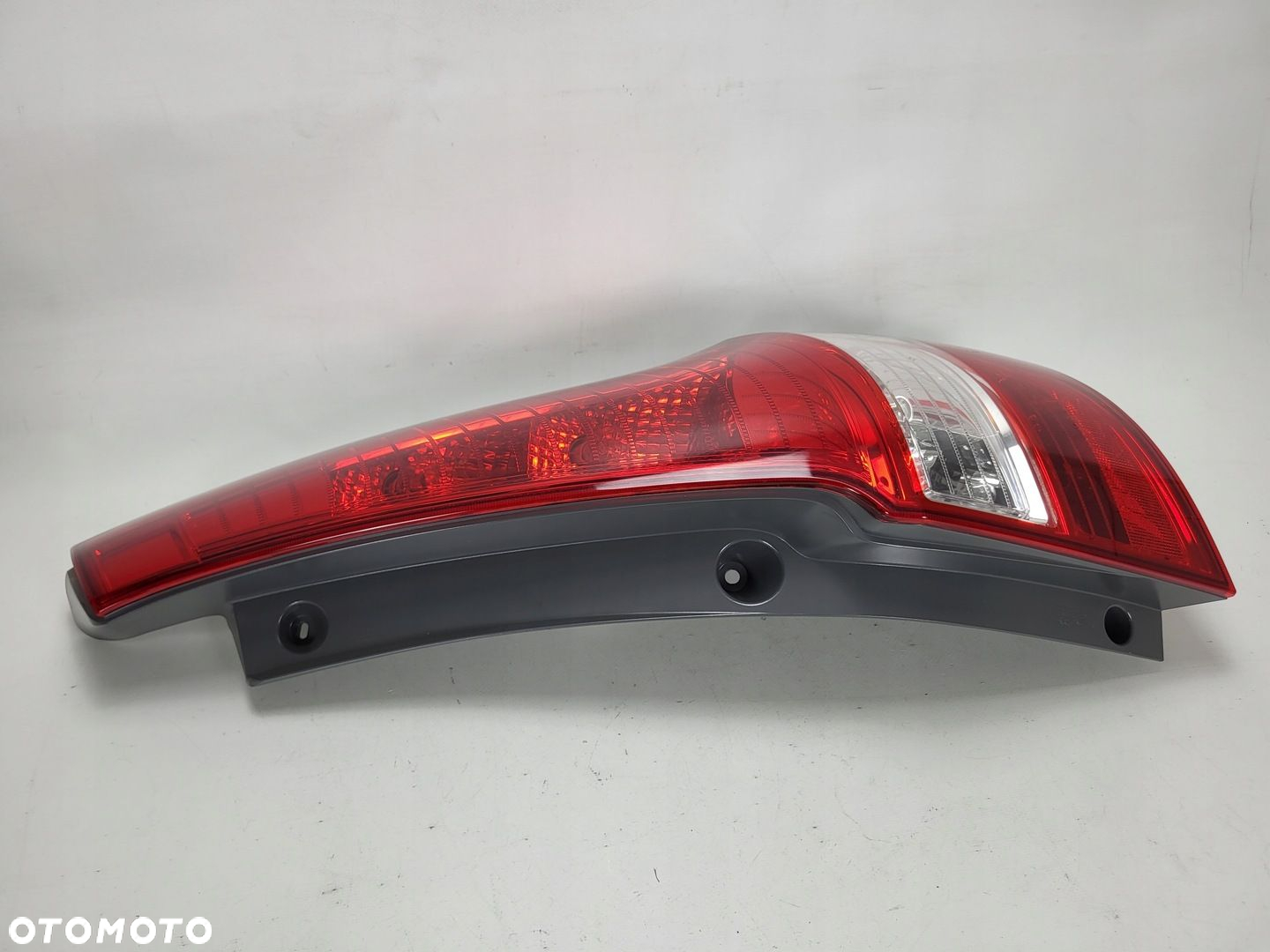 HYUNDAI I30 KOMBI LIFT lampa tył tylna prawa 92402-2R1 - 3