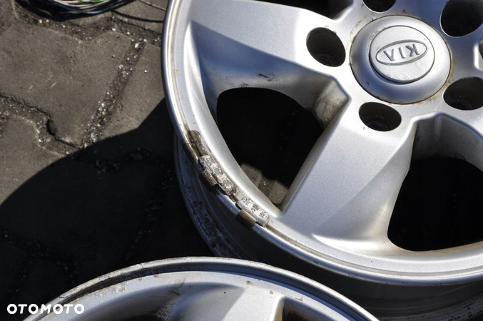 KIA  FELGI ALUMINIOWE 16 7.0 ET45 5x139.7 - 2