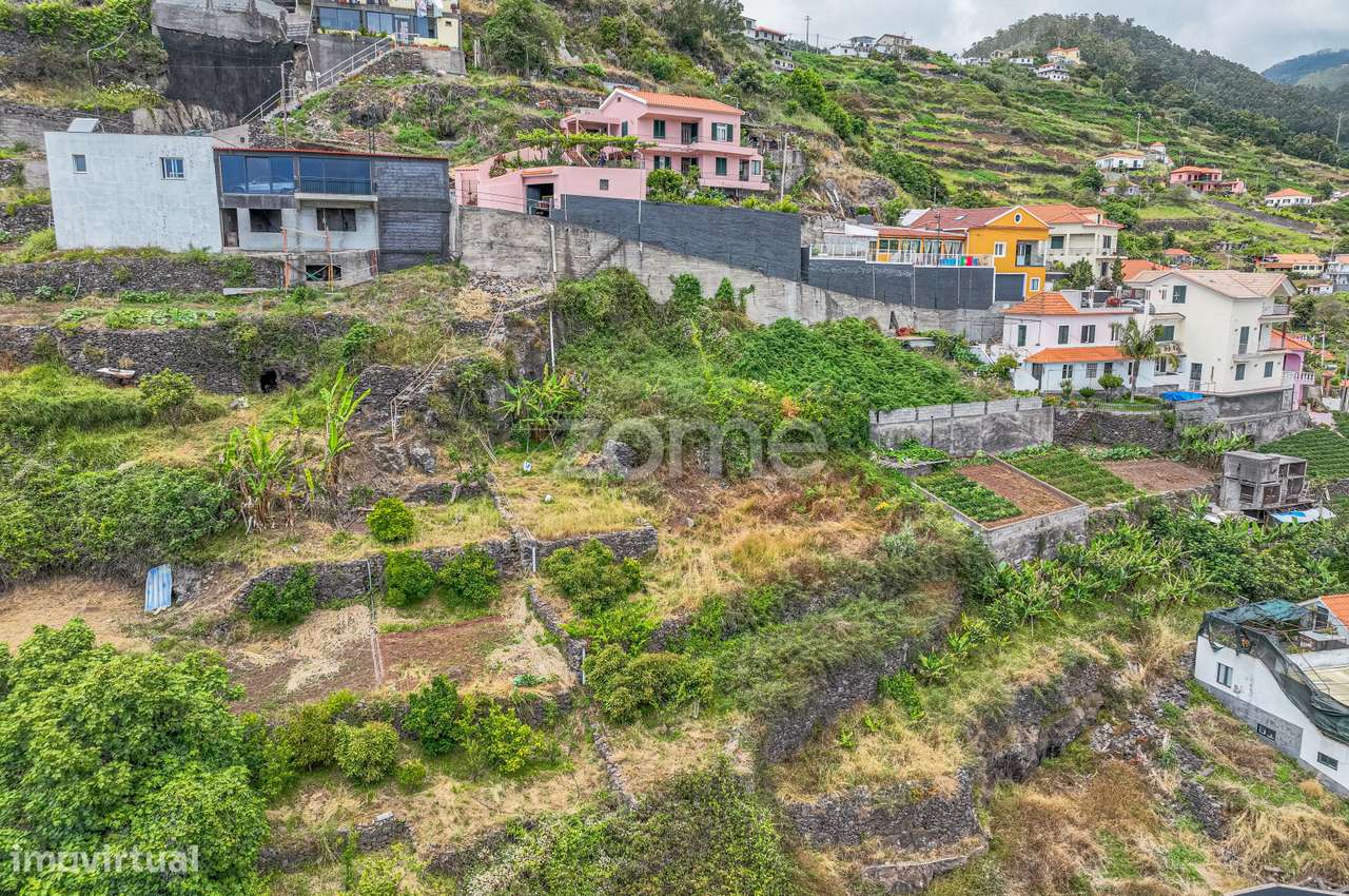 Terreno Campanário com Projeto aprovado para Moradia T3 – Vista Mar-26
