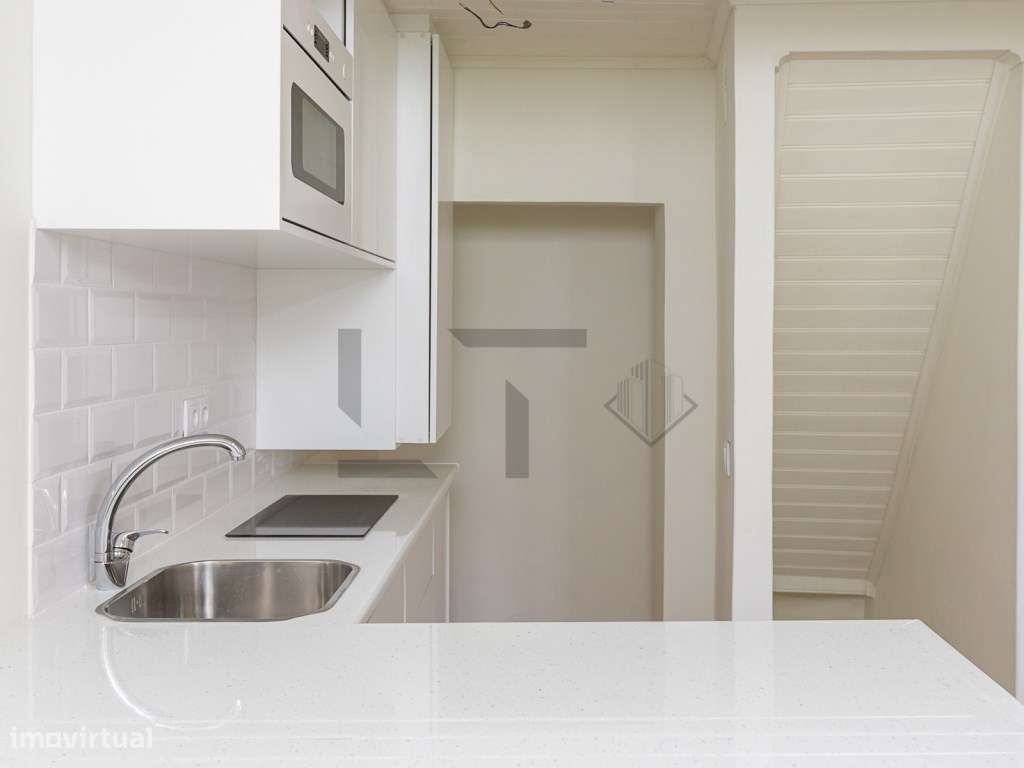 Apartamento T2 Triplex com Vista Rio, com Yield de 6% à Venda nas P...-14