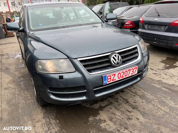 Dezmembram Volkswagen Touareg 2.5 BAC - 2