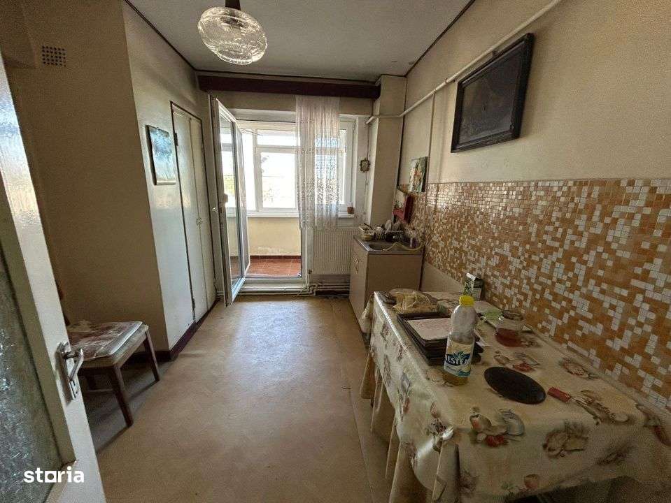 - Apartament 3 camere, etaj 1, Vidin, suprafata totala 87 mp. - Imagine principală: 2/9