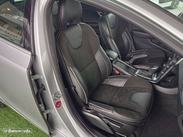 Volvo V40 D3 Geartronic RDesign - 44