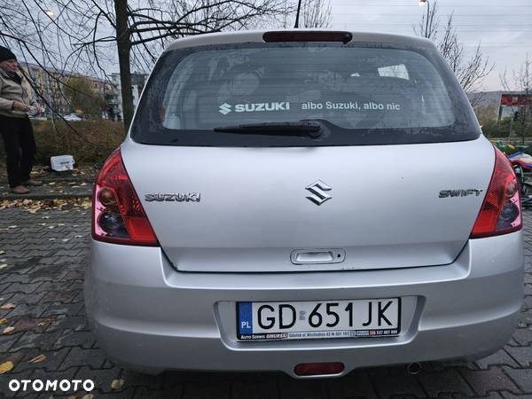 Suzuki Swift 1.3 GLX / Comfort - 4