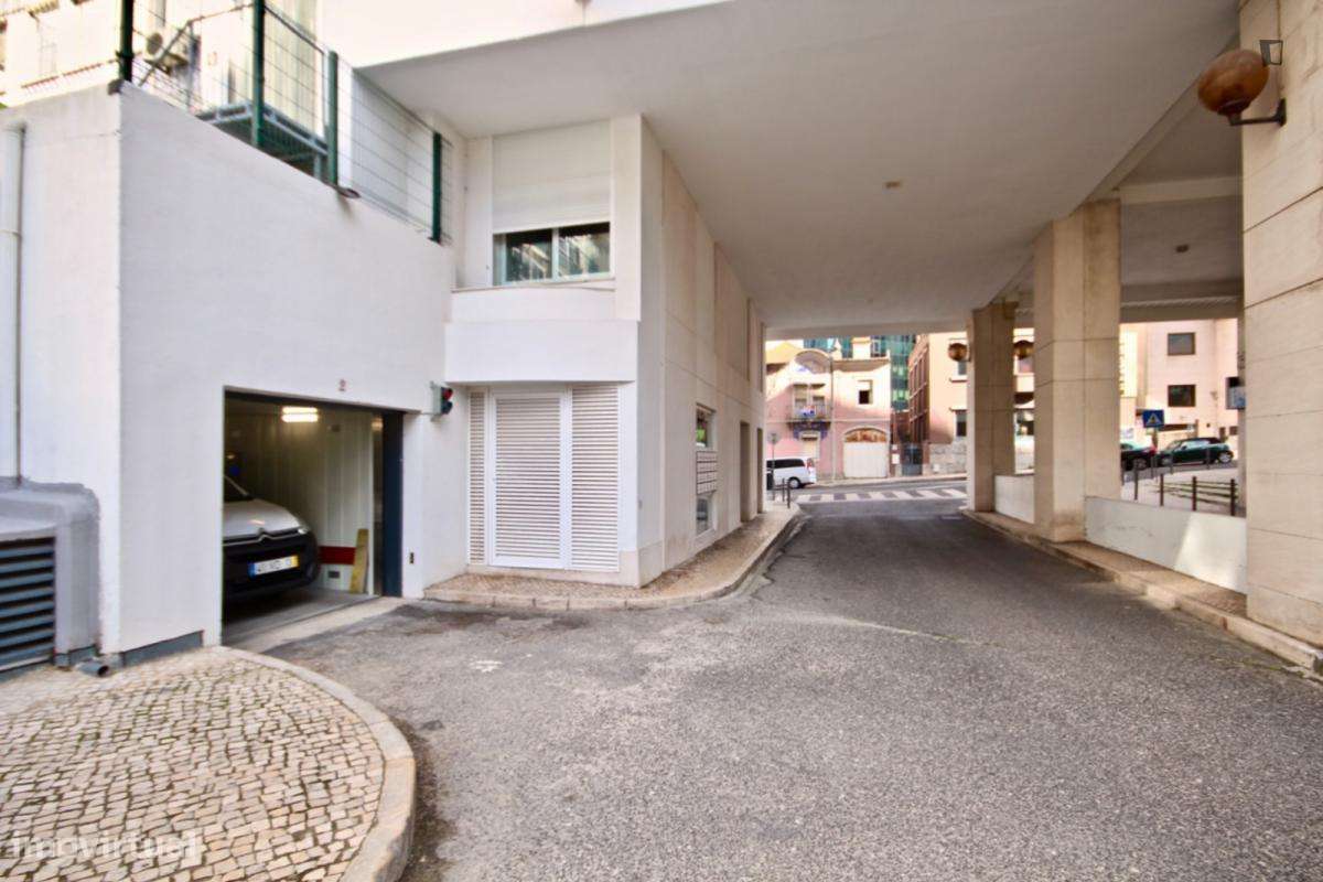 Apartamento com 1 quartos - localizado em Sete Rios Lisbon - Grande imagem: 3/10