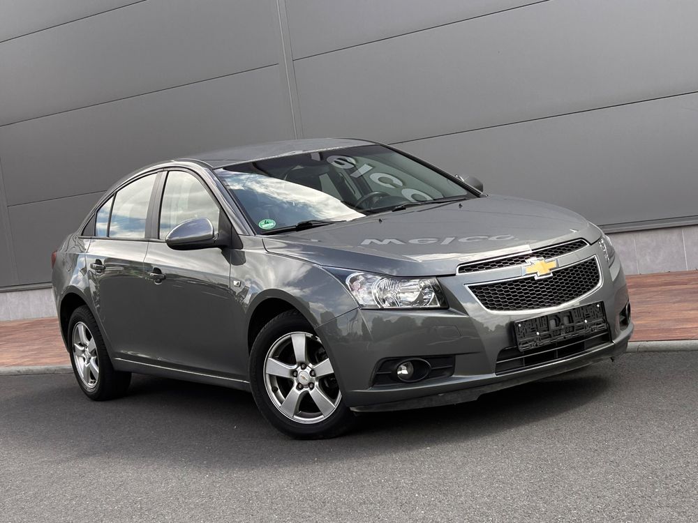 Chevrolet Cruze 1.8 LT 2011