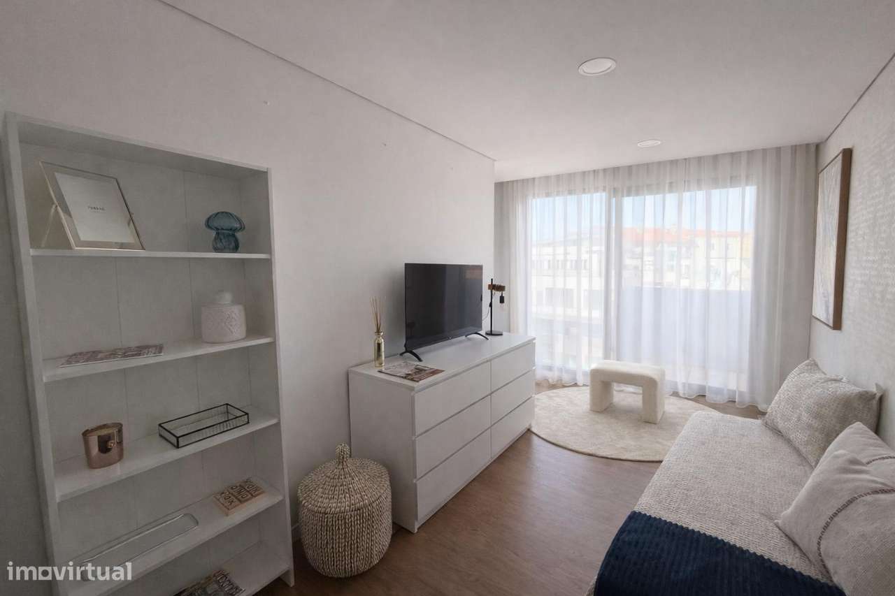 Apartamento T2 Duplex Mobilado na Av. Dr. Lourenço Peixinho-2