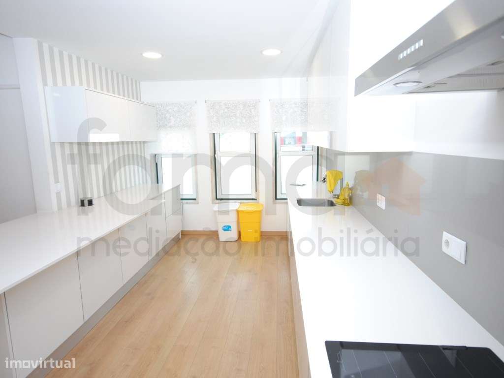 Excelente Apartamento Duplex T3+2 em Queijas - Oeiras - Grande imagem: 5/49