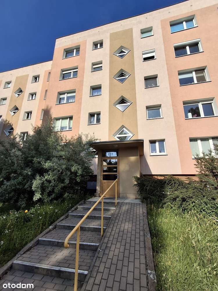 Mieszkanie os. Armii Krajowej 63,7 m2 + piwnica