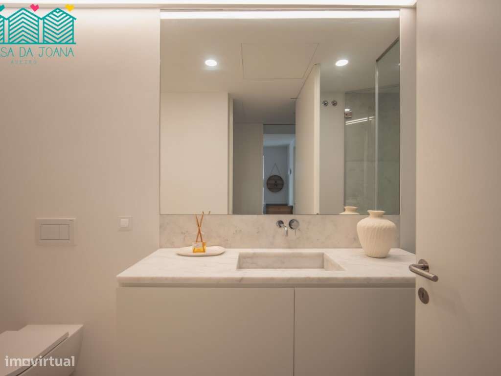 Apartamento T4 com Lugares de Garagem no Centro de Lisboa-48