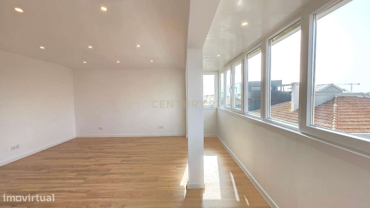 Apartamento T2  Renovado em Camarate com vista Tejo - Grande imagem: 5/20